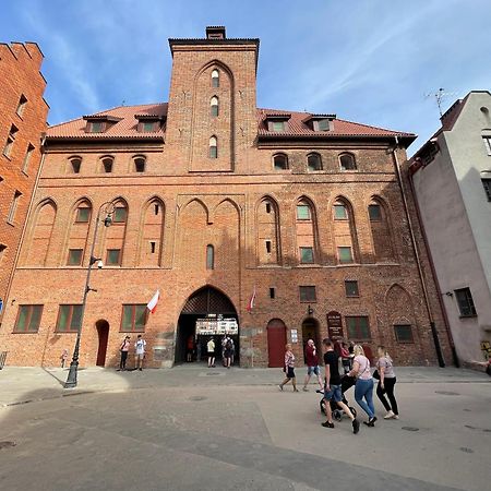 H&T Old Town Szeroka 77 Apartment Gdansk Bagian luar foto