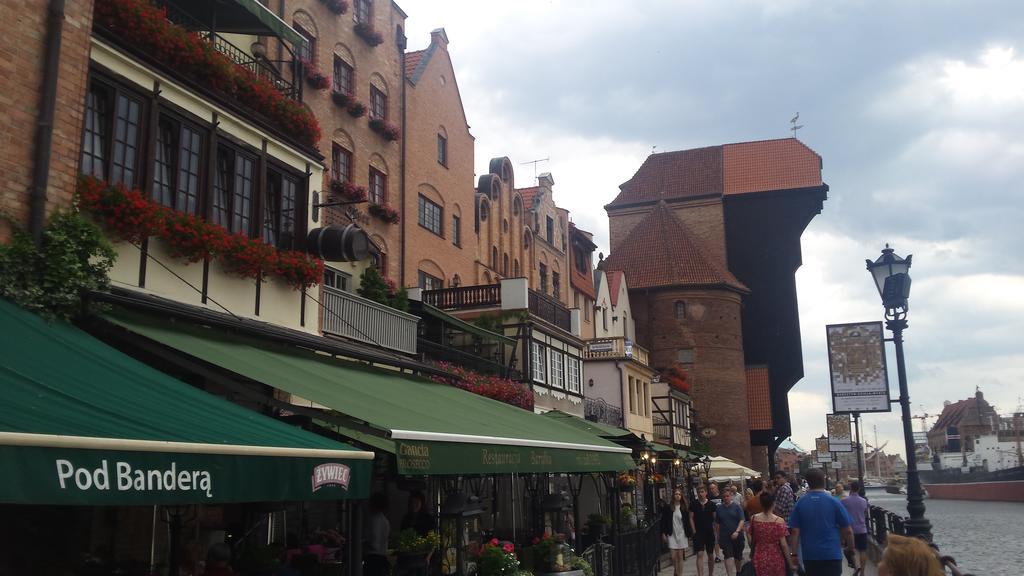 H&T Old Town Szeroka 77 Apartment Gdansk Bagian luar foto